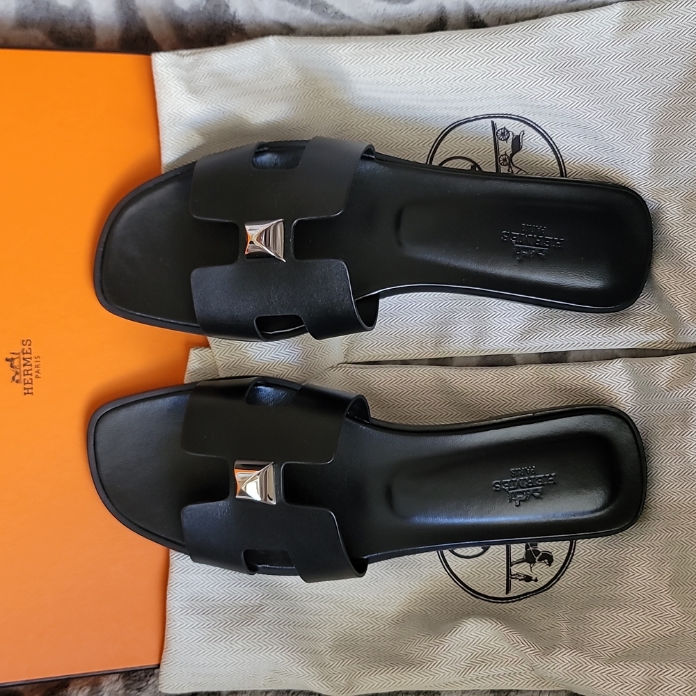 Hermes Sandal BLACK LEATHER SILVER STUD SIZE 39.5=9.5US LIMITED EDITION ORAN NEW - Picture 17 of 17